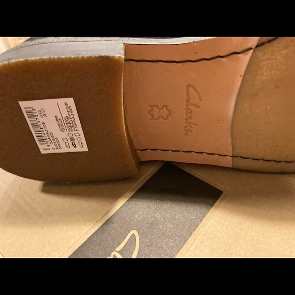 Clark’s Clarkdale Gobi black suede main image 4
